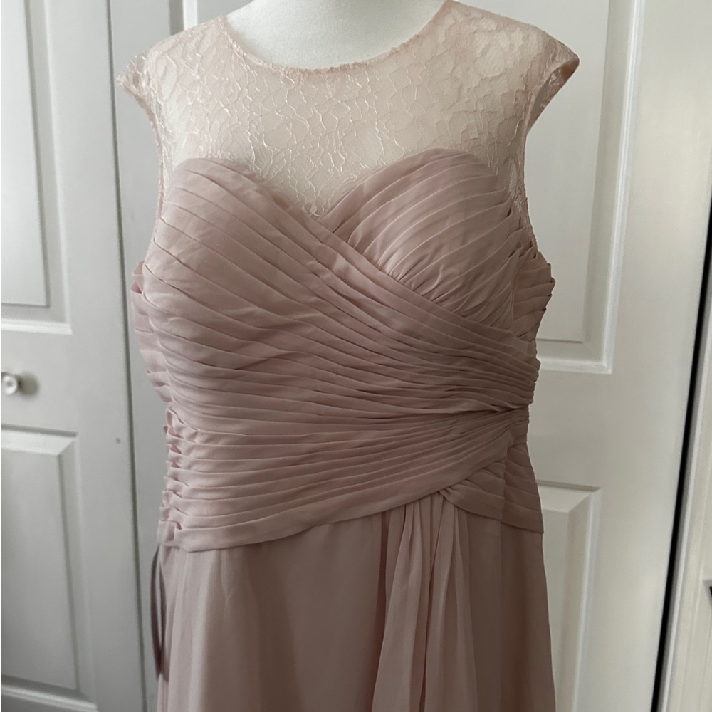 Azazie Ken, NWT . Beautiful Blushing pink, size 16. Prom, wedding, bridesmaid.